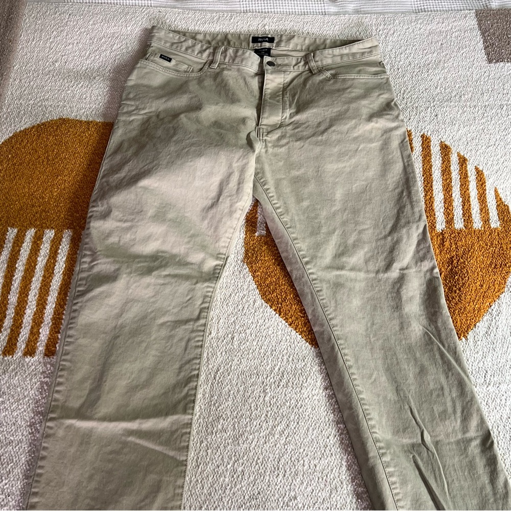 Size 36 RVCA dagger pants